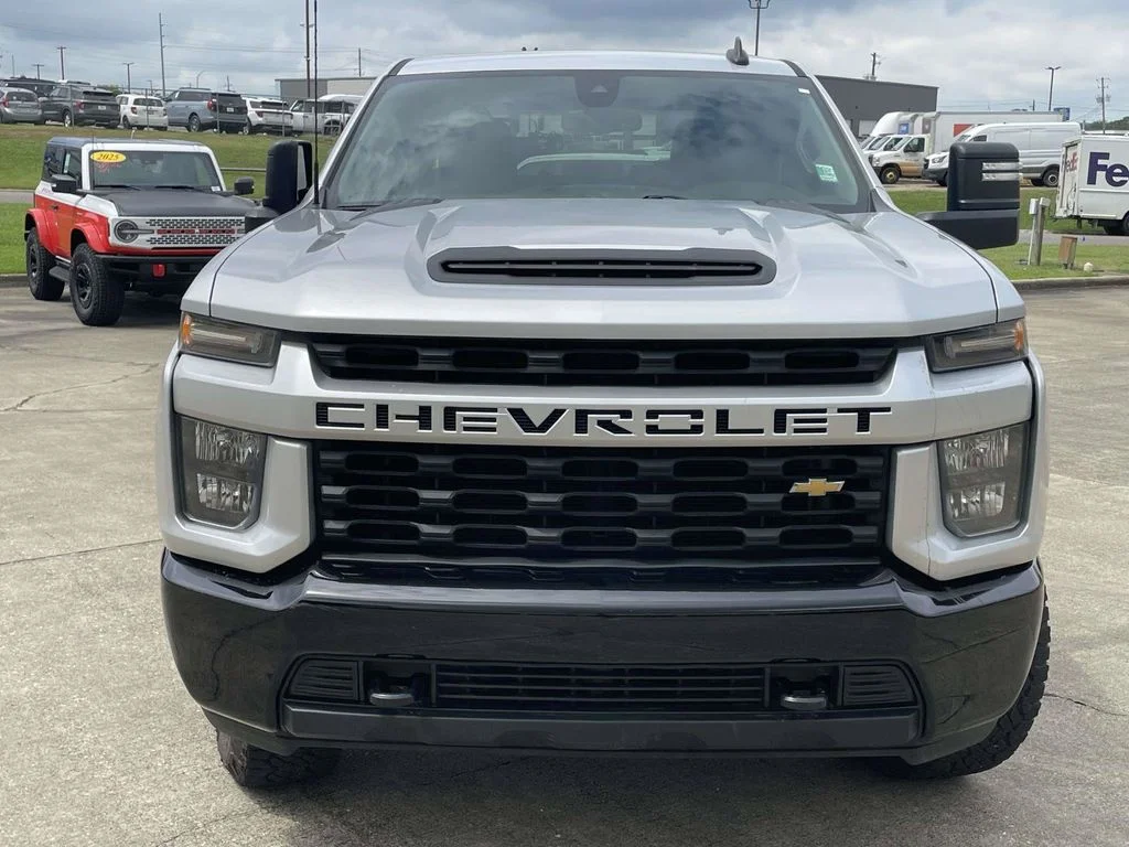 Certified Used 2022 Silver Chevrolet Custom image 8
