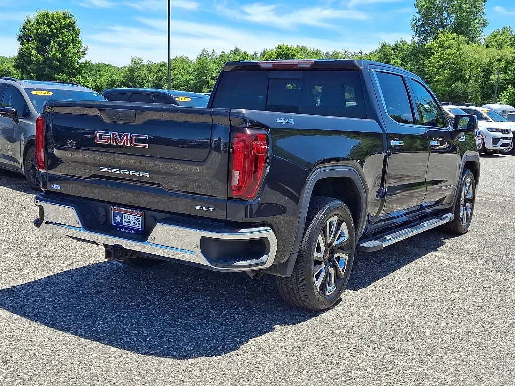 Used 2020 Carbon Black Metallic GMC SLT image 11