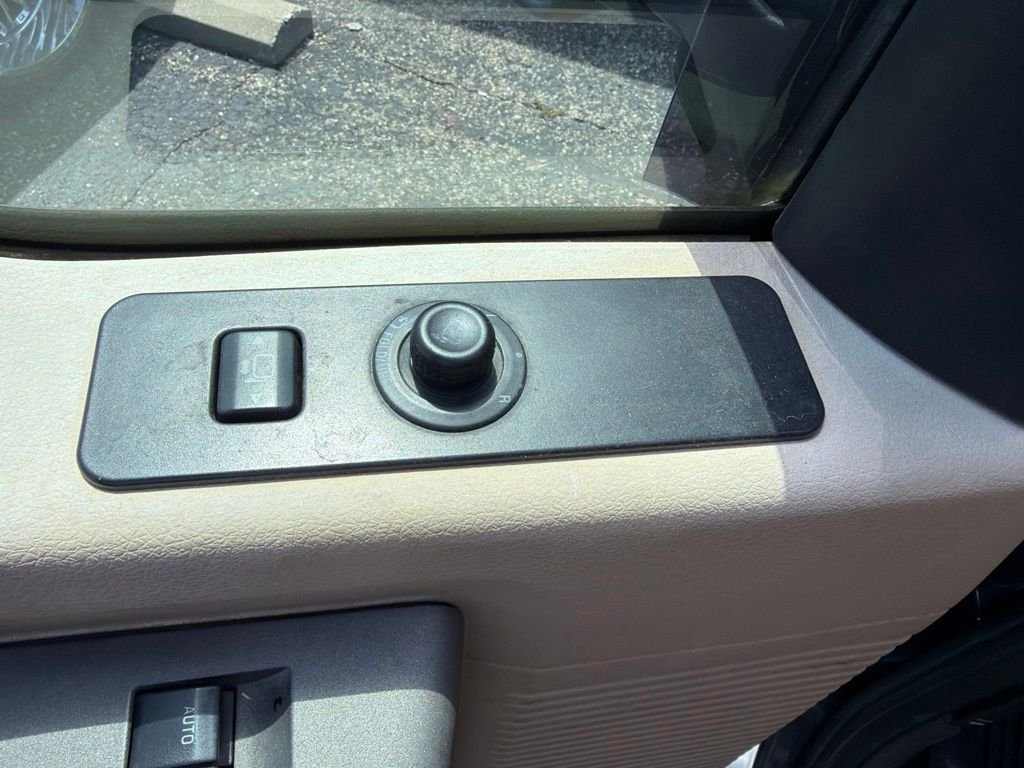 Used 2011 Blue Ford Lariat image 18