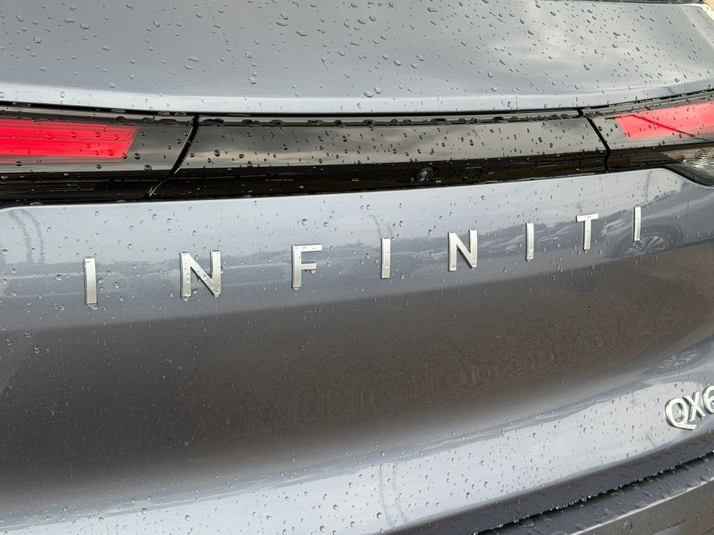 New 2027 MOONBOW BLUE INFINITI Luxe FWD image 10