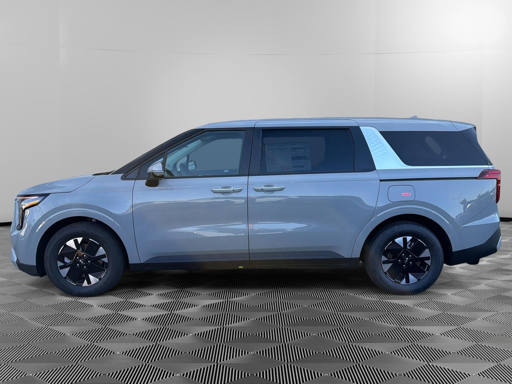 New 2027 Ceramic Silver Kia LXS image 7