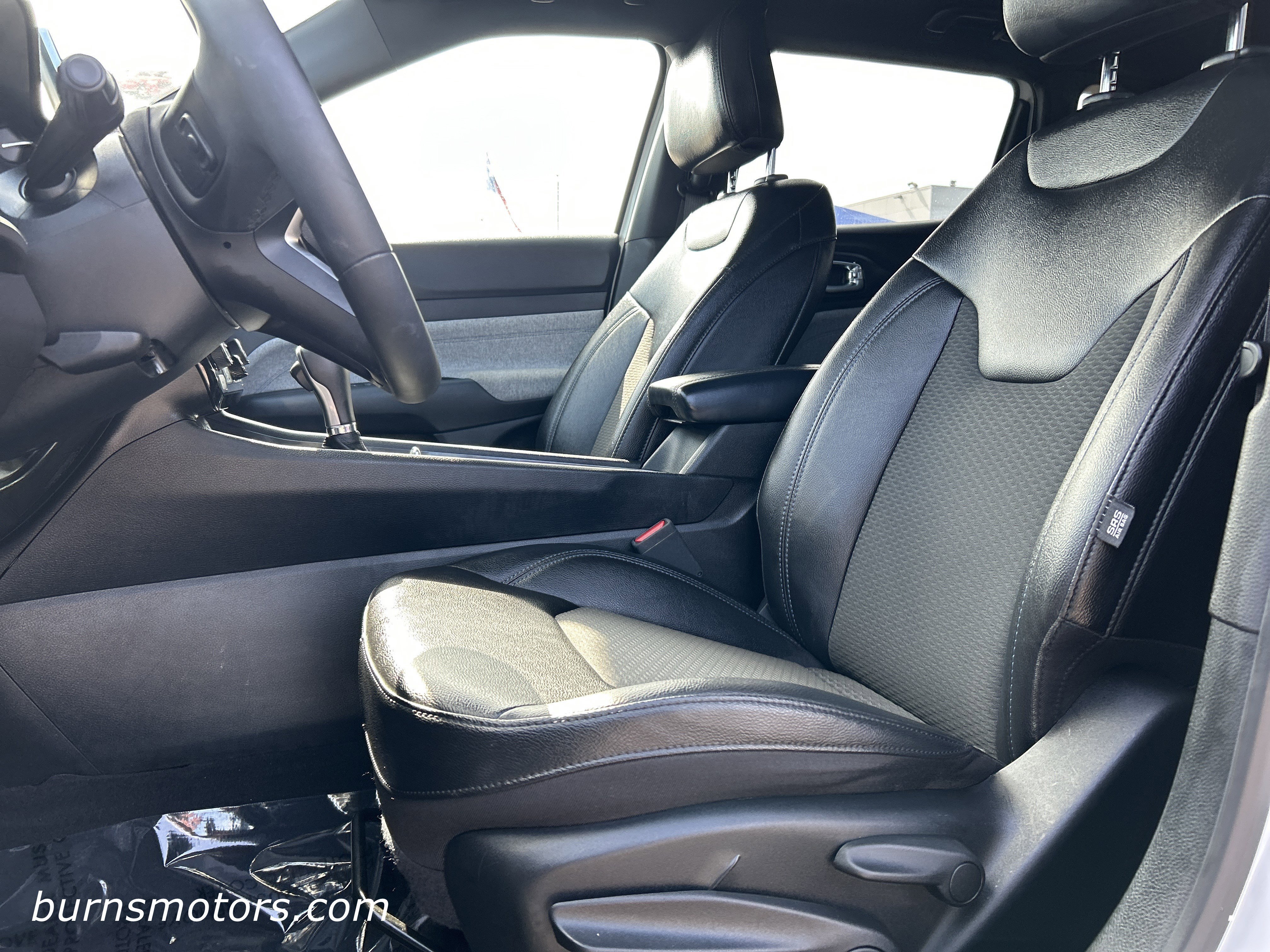 Used 2024 Bright White Jeep Latitude image 15