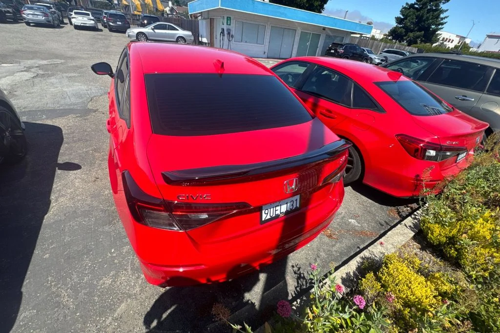 Certified Used 2025 Rallye Red Honda  image 6