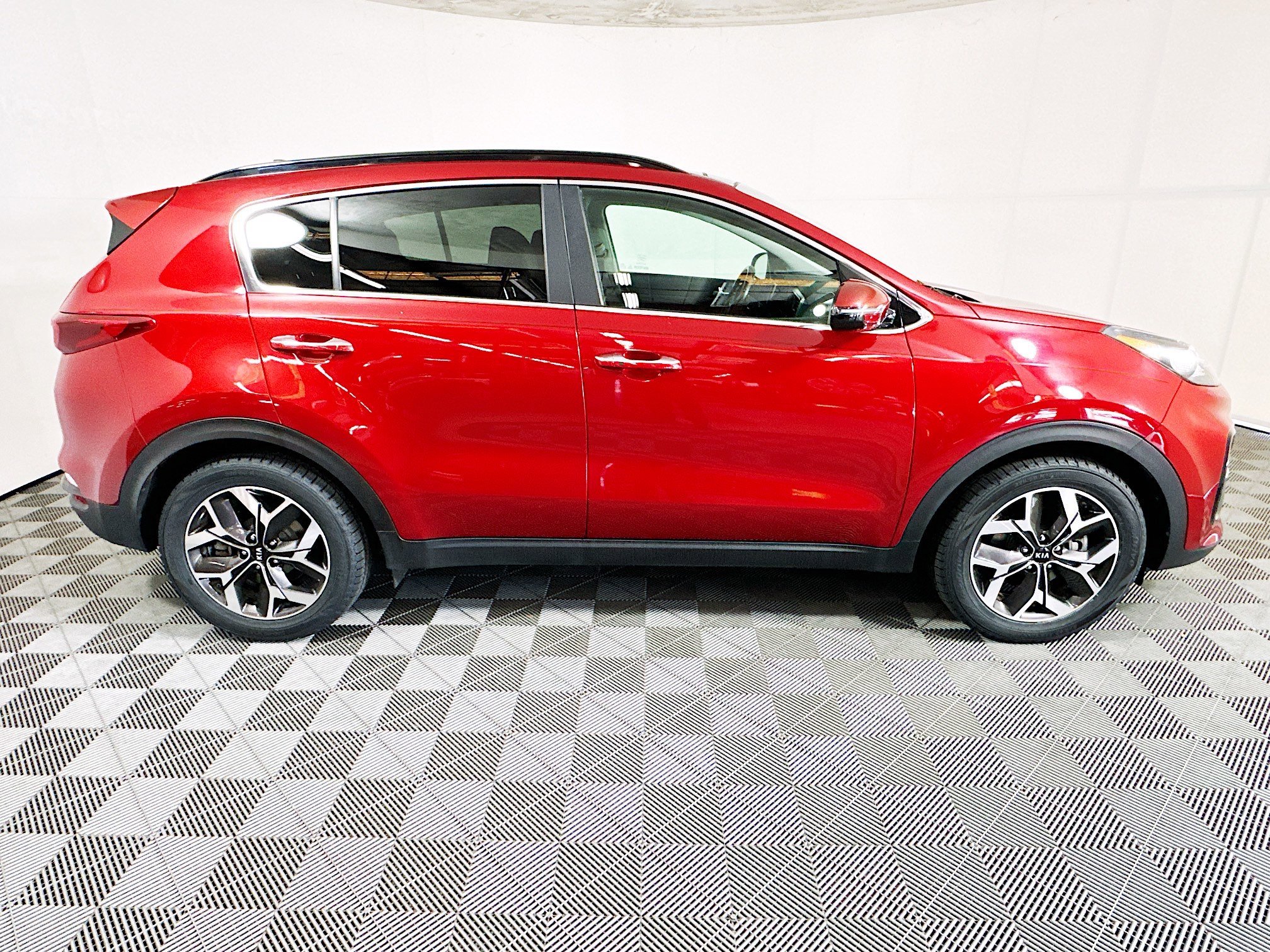 Used 2020 Hyper Red Kia EX image 2