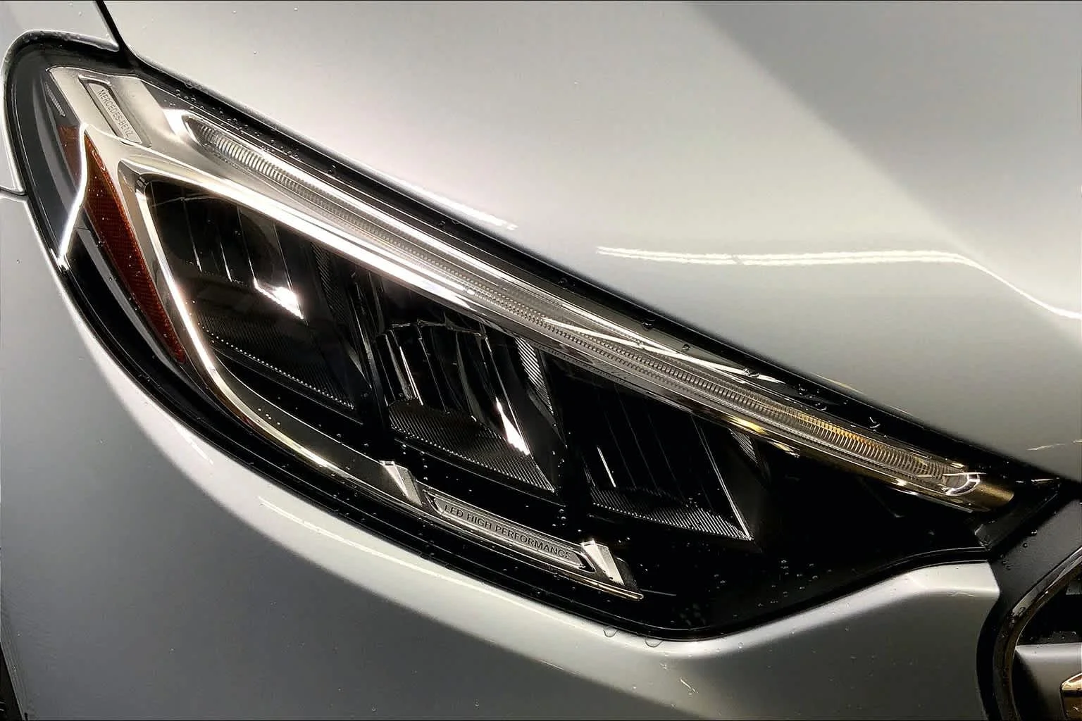 Used 2025 Cirrus Silver Metallic Mercedes-Benz GLC 300 image 17