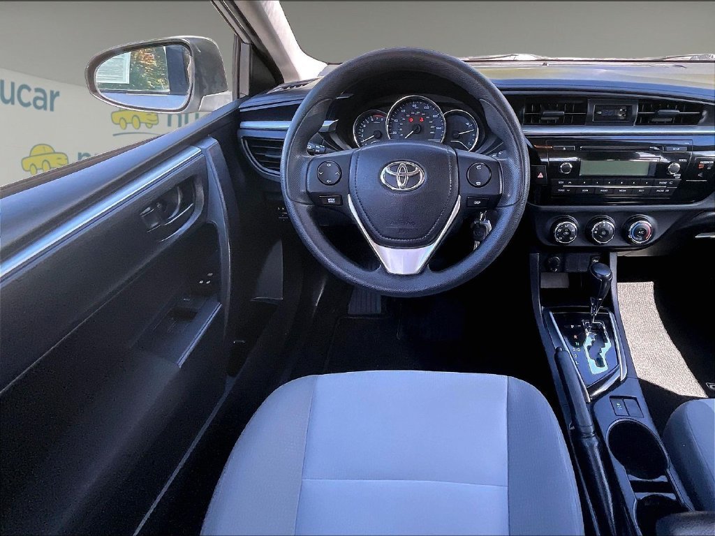 Used 2015 Silver Toyota L image 17