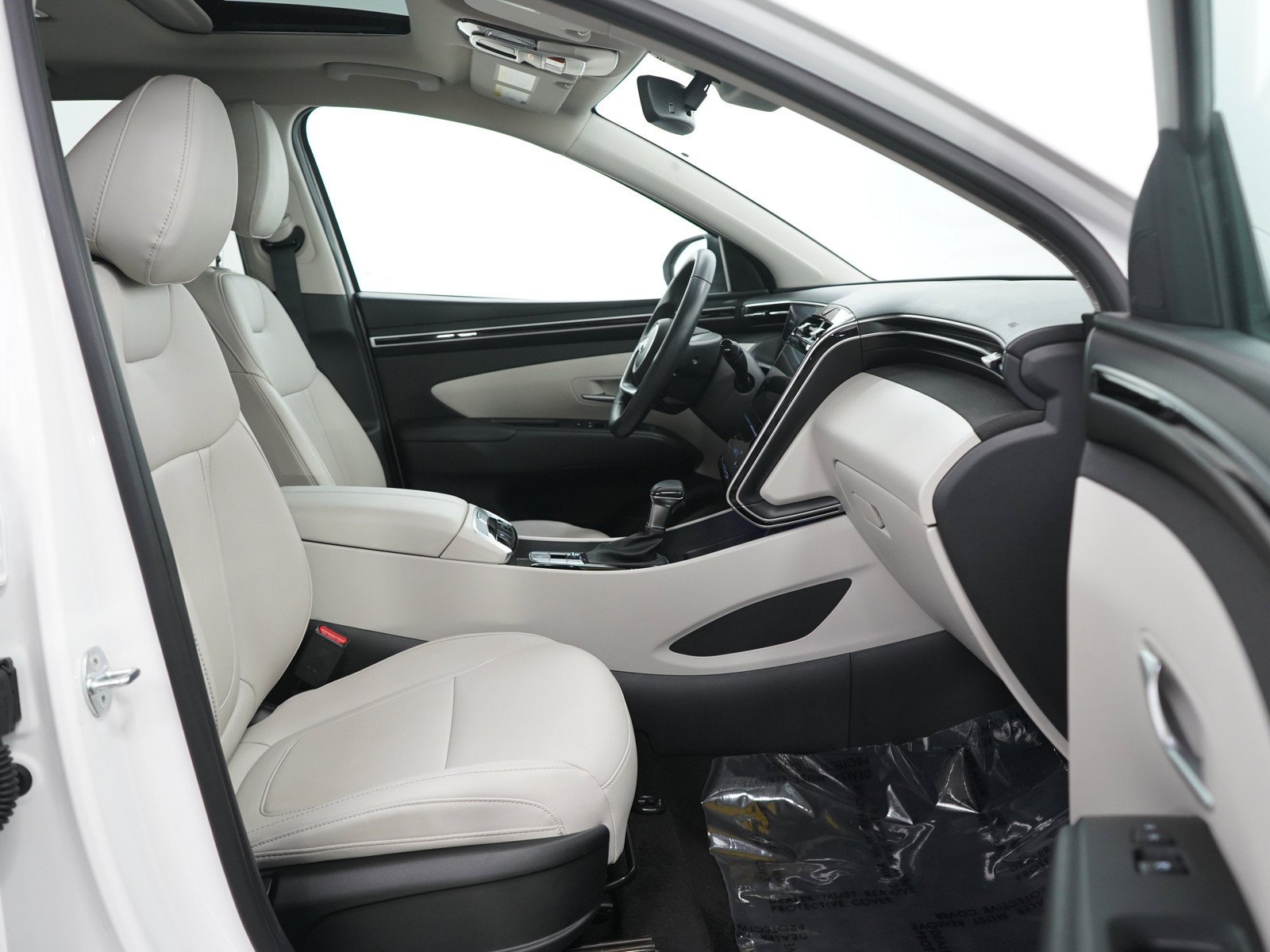 Used 2024 White Pearl Hyundai SEL AWD *Ltd Avail* image 11