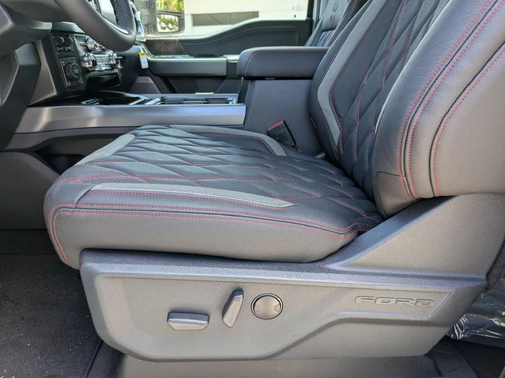 New 2026 Star White Metallic Tri-Coat Ford F-250® Lariat® image 29