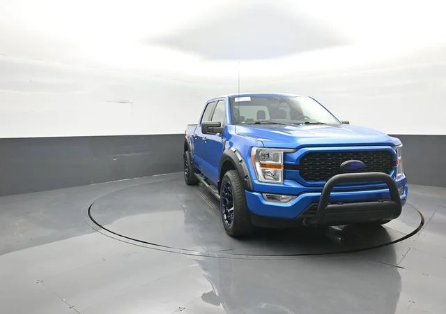 Certified Used 2021 Blue Ford XL image 3