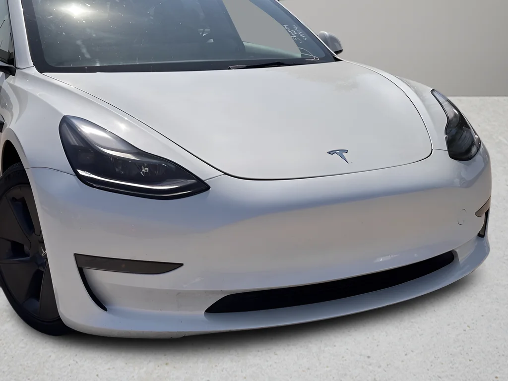 Used 2023 White Tesla Base image 26