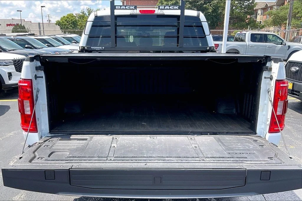 Used 2023 White Ford XLT image 27