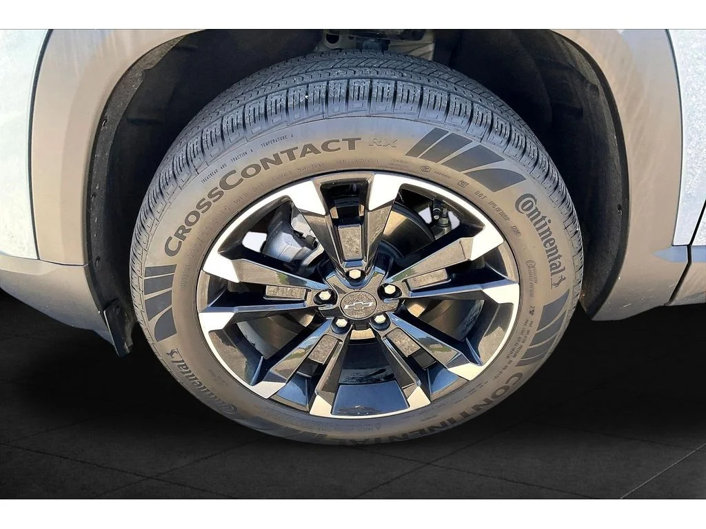 Used 2026 Lakeshore Blue Metallic Chevrolet RS image 7