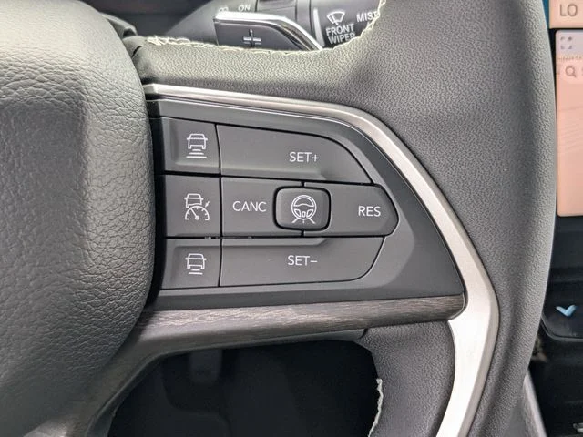 New 2026 Silver Zynith Exterior Paint Jeep Altitude image 23