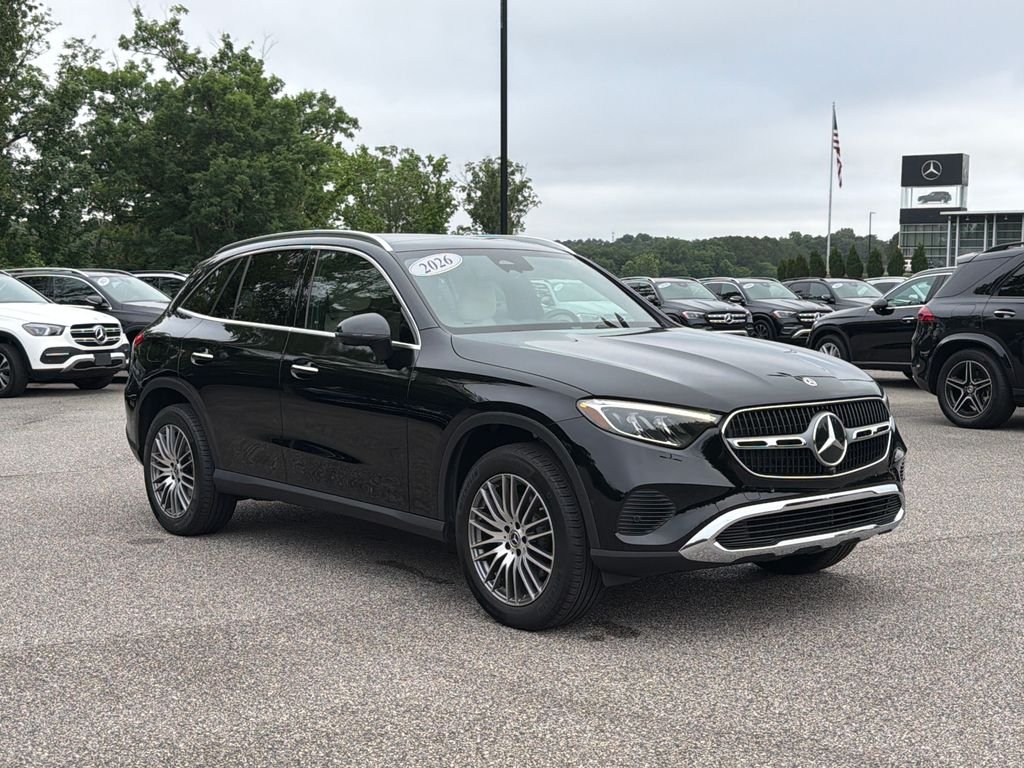 2026 Mercedes-Benz GLC GLC 300's photo