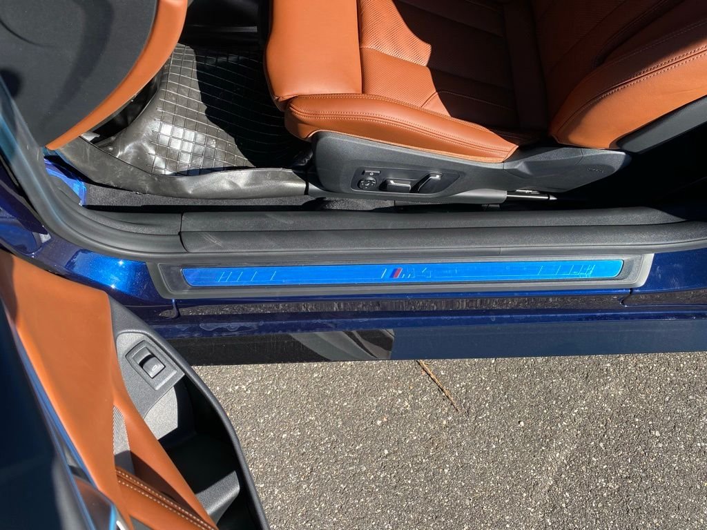 New 2026 Tanzanite Blue II Metallic BMW Competition image 17