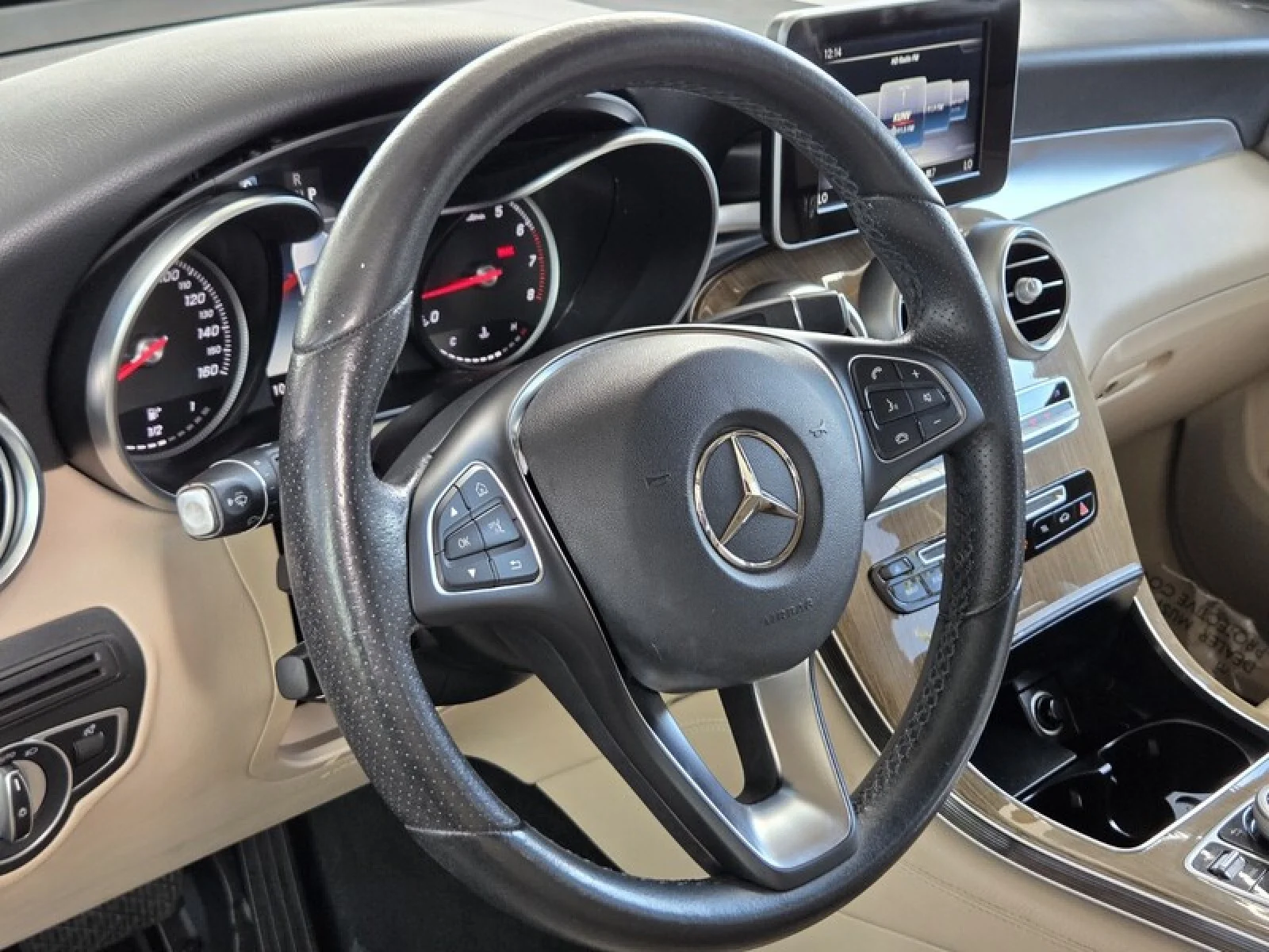 Used 2018 Black Mercedes-Benz GLC 300 image 24