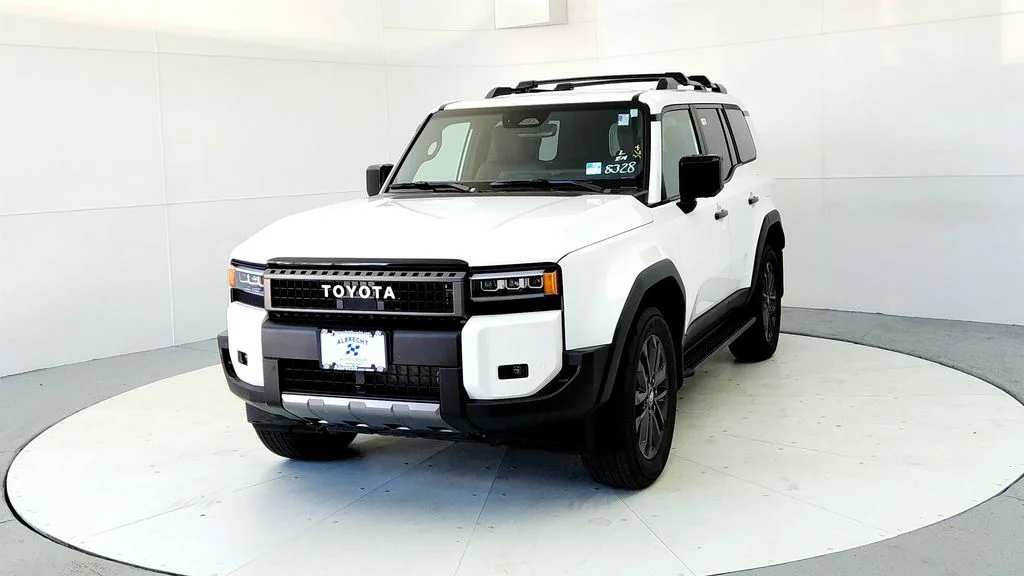New 2027 Ice Cap Toyota Land Cruiser image 2
