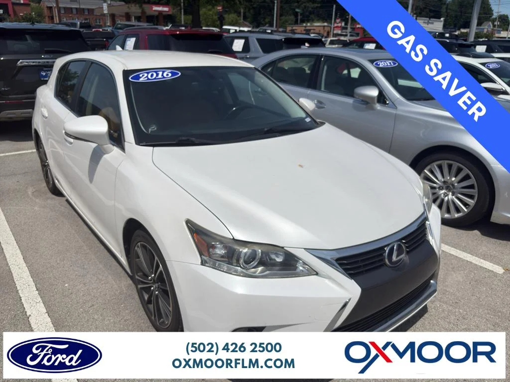 2016 Lexus CT 200h 200h's photo