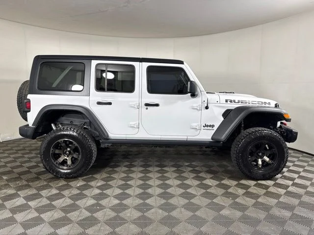 Used 2018 Bright White Clearcoat Jeep Unlimited Rubicon image 2