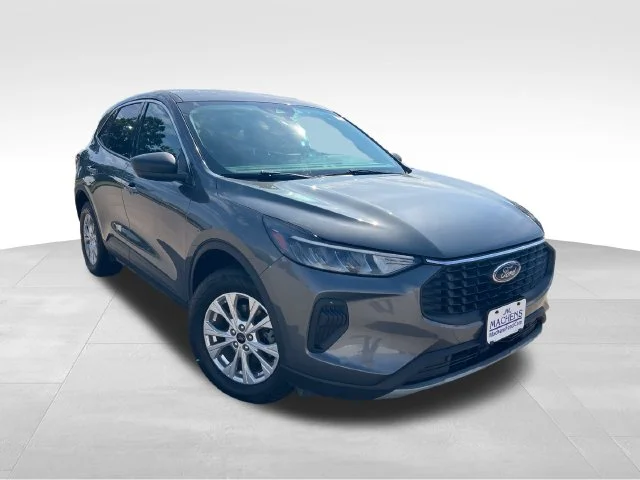 Used 2023 Gray Ford Active image 12