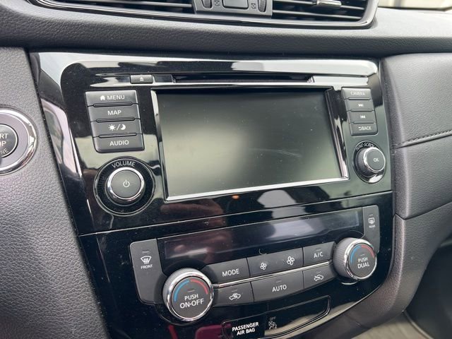Used 2020 Gun Metallic Nissan SV image 10