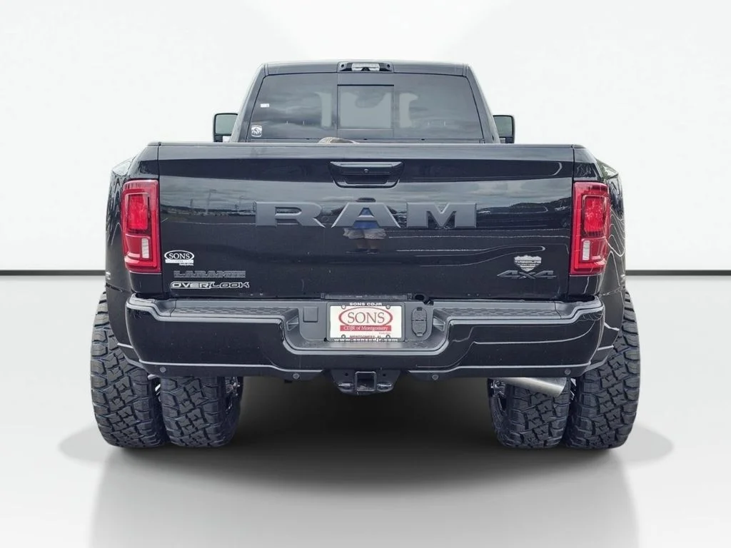2026 RAM 3500 Laramie - Photo 13