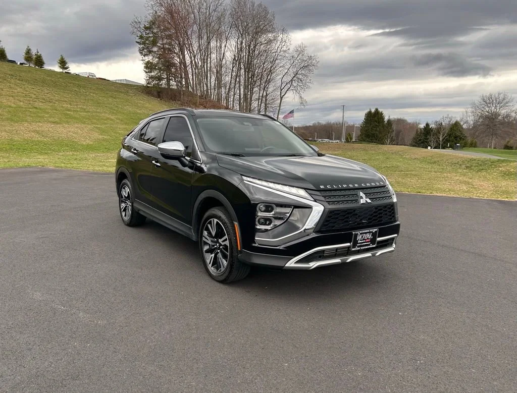 2023 Mitsubishi Eclipse Cross SE S-AWC's photo