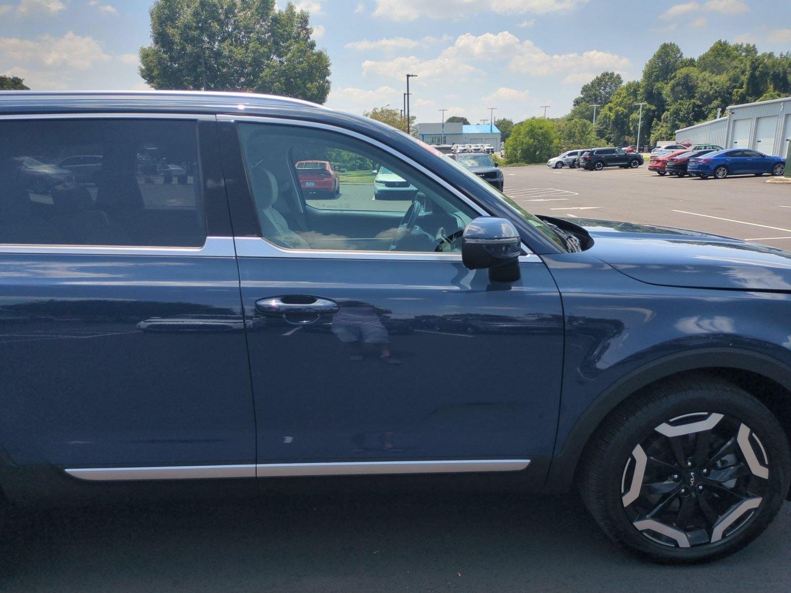 Used 2025 Midnight Lake Blue Kia EX image 39