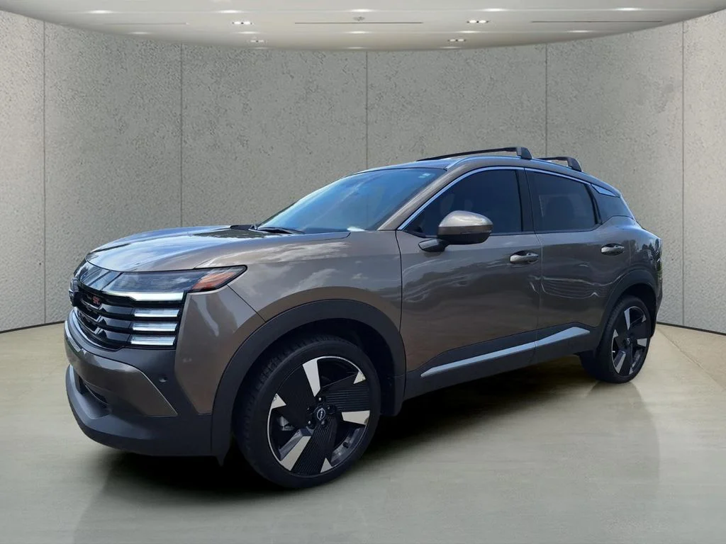 Certified Used 2025 Brown Nissan SR image 1