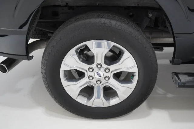 Used 2026 Agate Black Metallic Ford Platinum image 6