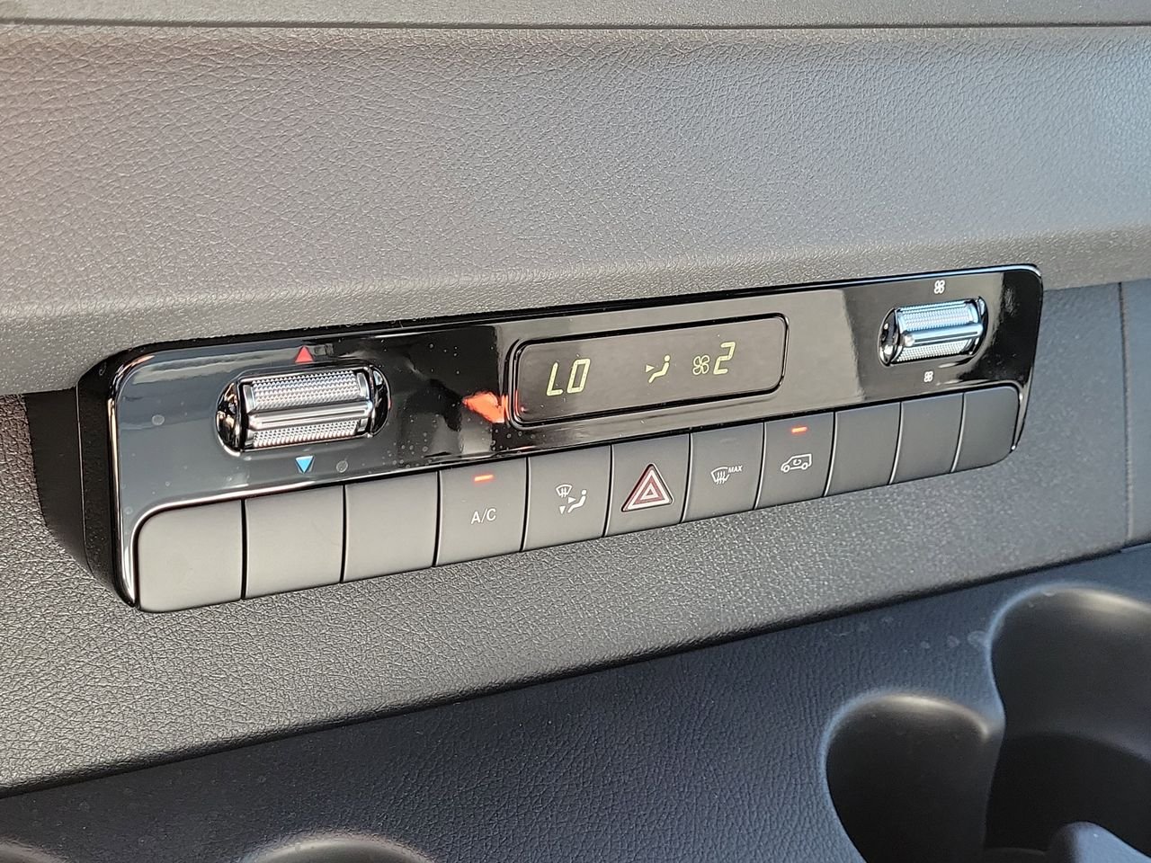 2024 Mercedes-Benz Sprinter Cab Chassis Base - Photo 25