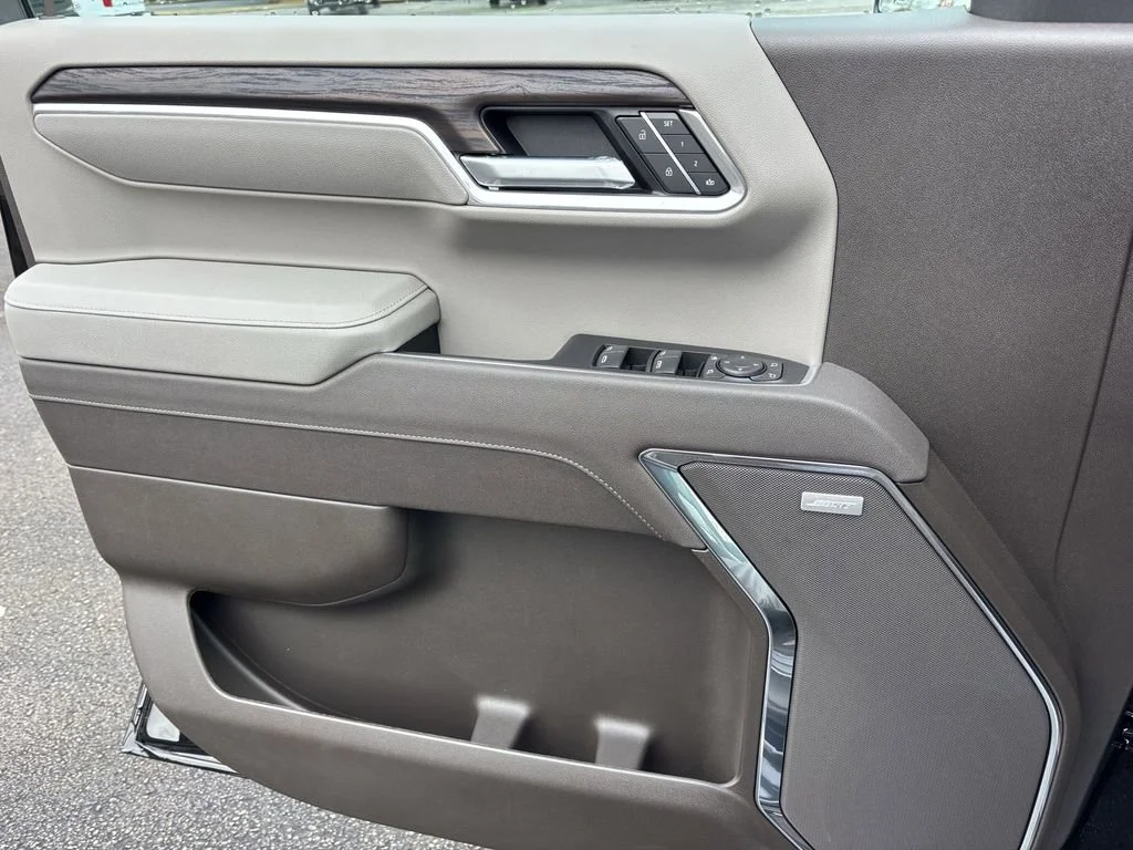 2026 GMC Sierra 1500 SLT - Photo 13