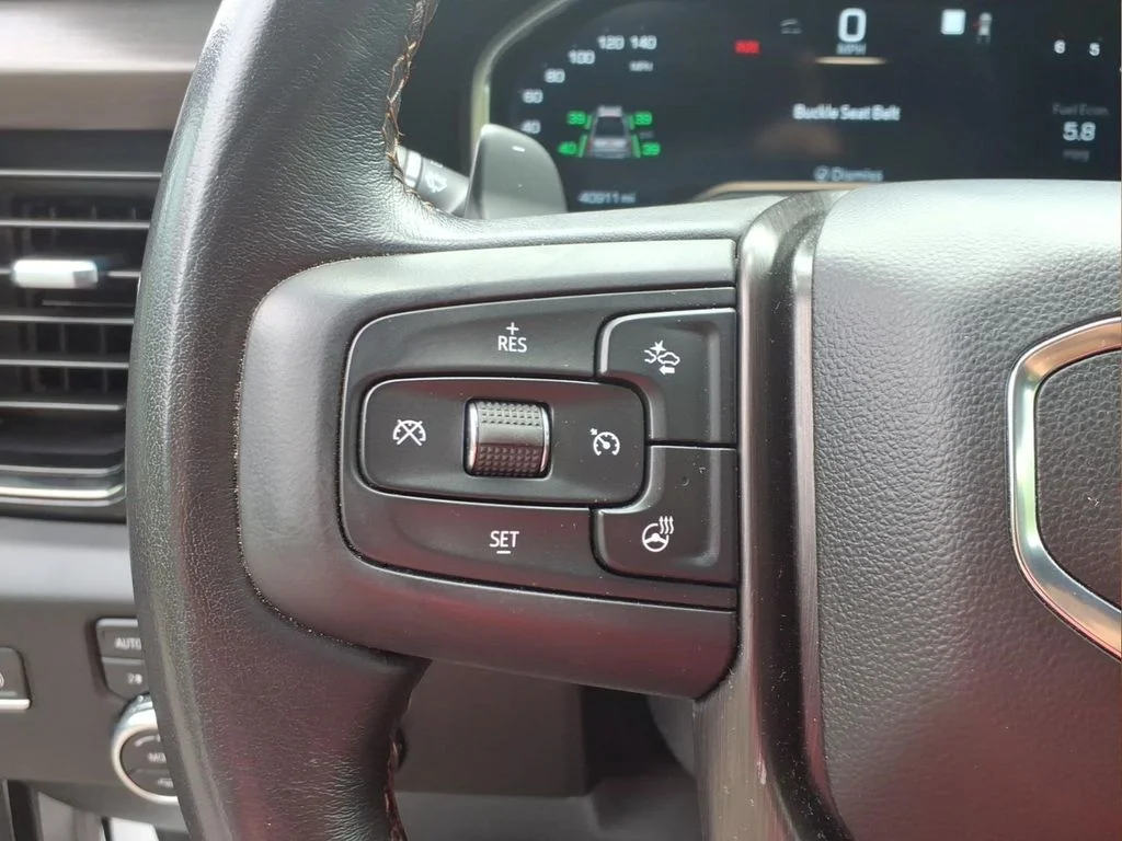 Certified Used 2022 White GMC AT4 image 11