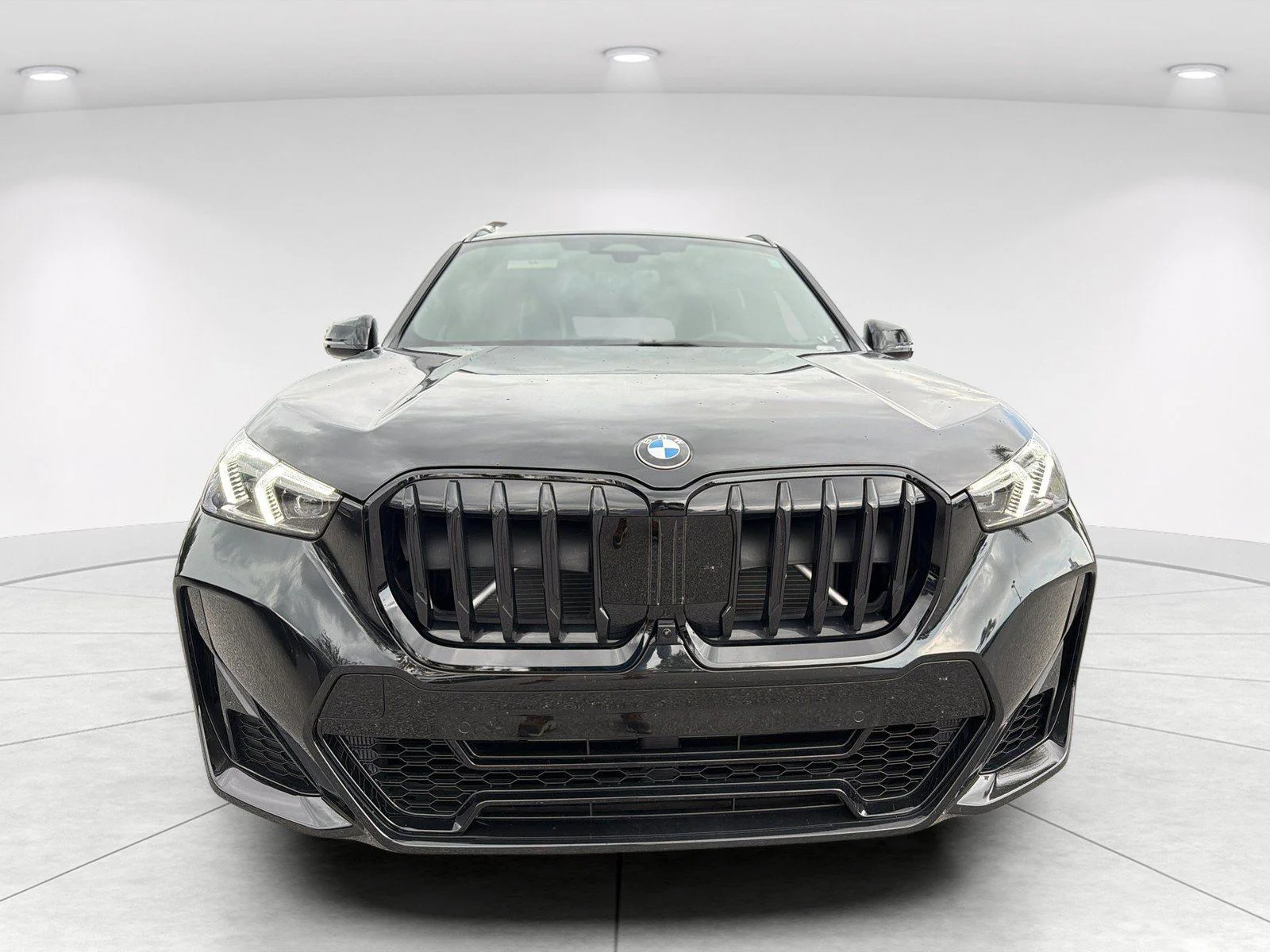 New 2026 Black Sapphire Metallic BMW xDrive28i image 2