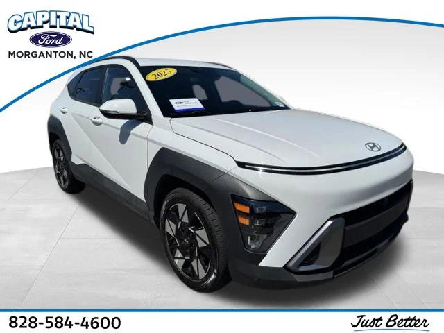 Used 2025 White Hyundai SEL image 1