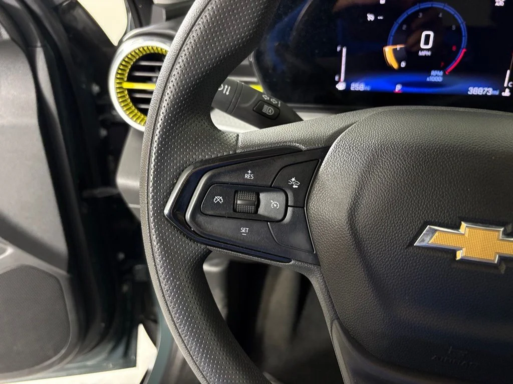 Used 2025 Gray Chevrolet LT image 19