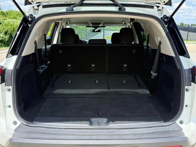 Used 2024 White Nissan SV image 26