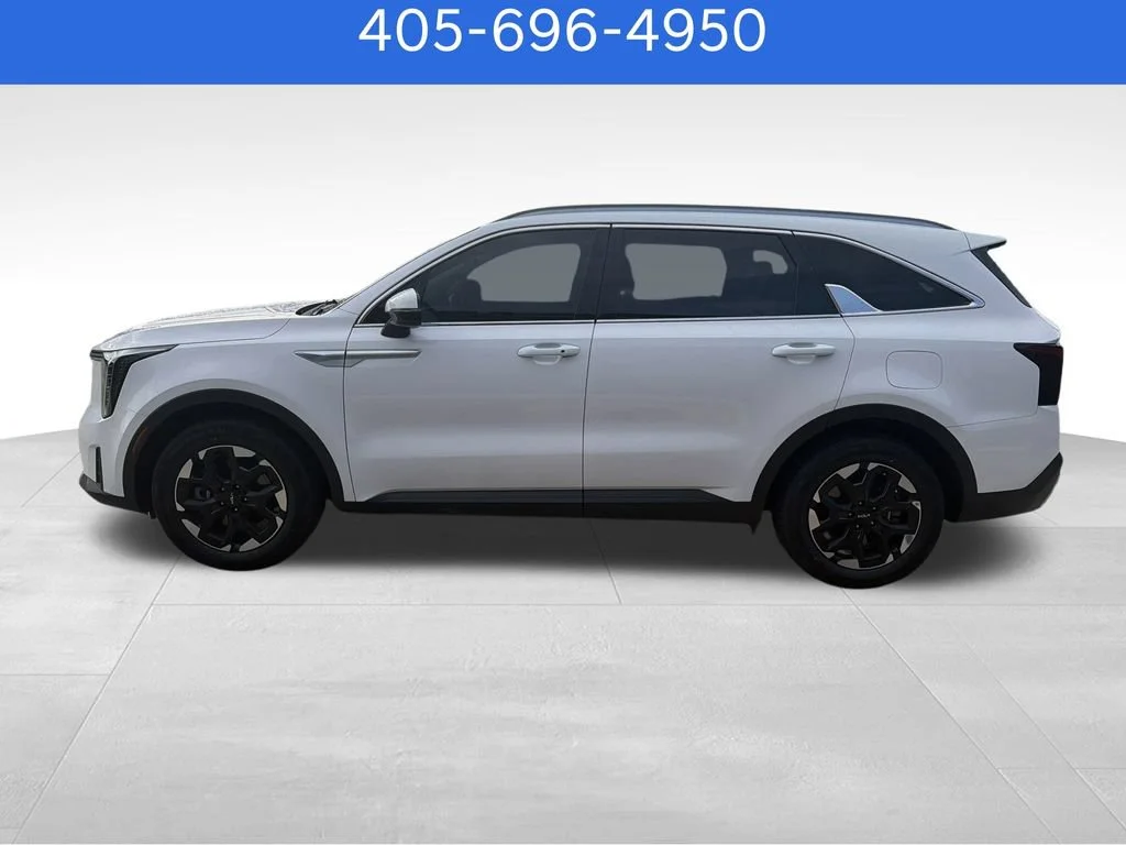 Pre-Owned 2024 Kia Sorento S