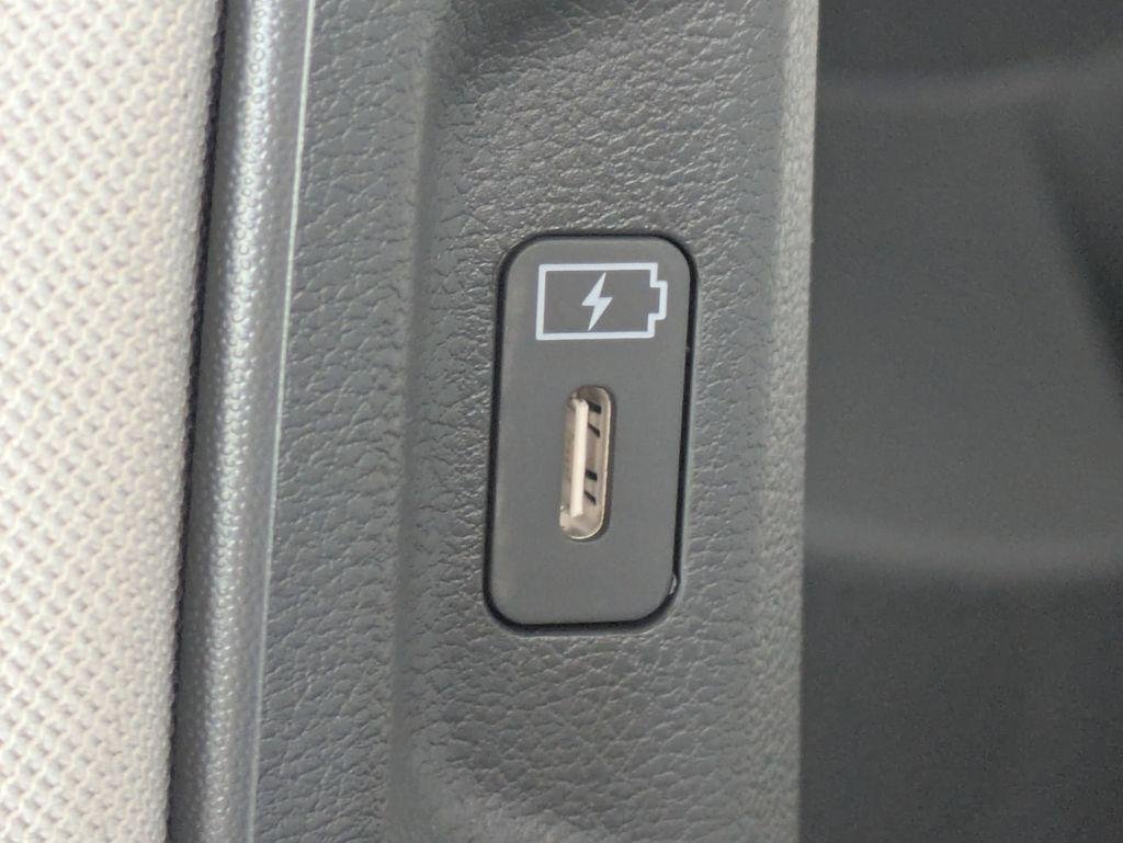 New 2026 White Hyundai SE FWD image 20