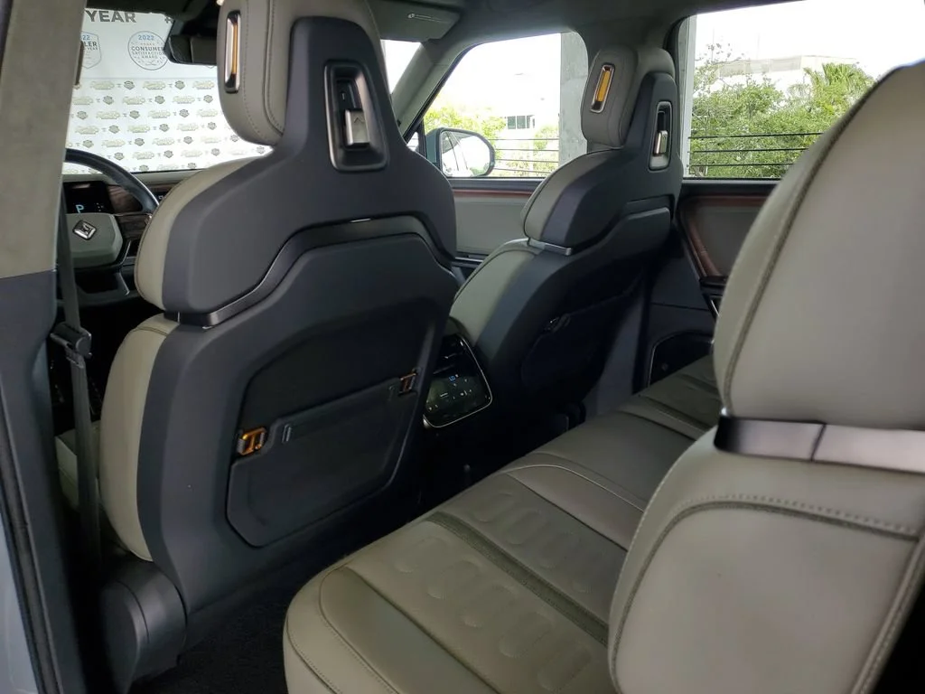 Used 2024  Rivian Adventure image 10