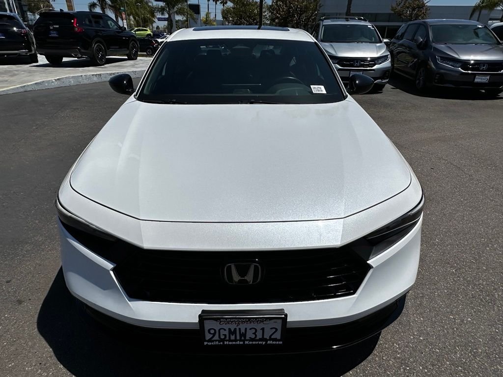 Used 2024  Honda LX image 3