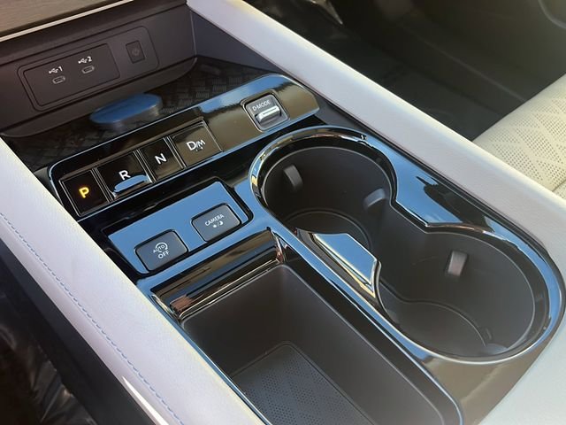 New 2026 Everest White Pearl TriCoat / Super Black Two-tone Nissan Platinum image 20