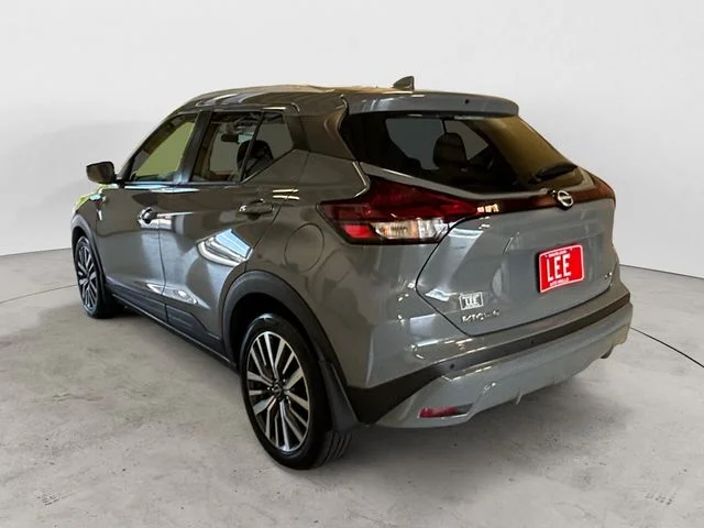 Certified Used 2023 Boulder Gray Pearl Nissan SV image 3