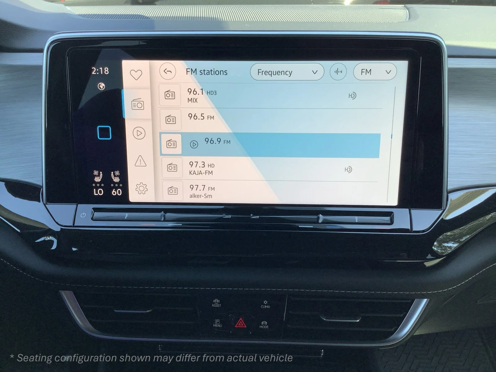 New 2026 DEEP BLACK PEAR Volkswagen 2.0T SE w/Technology image 17