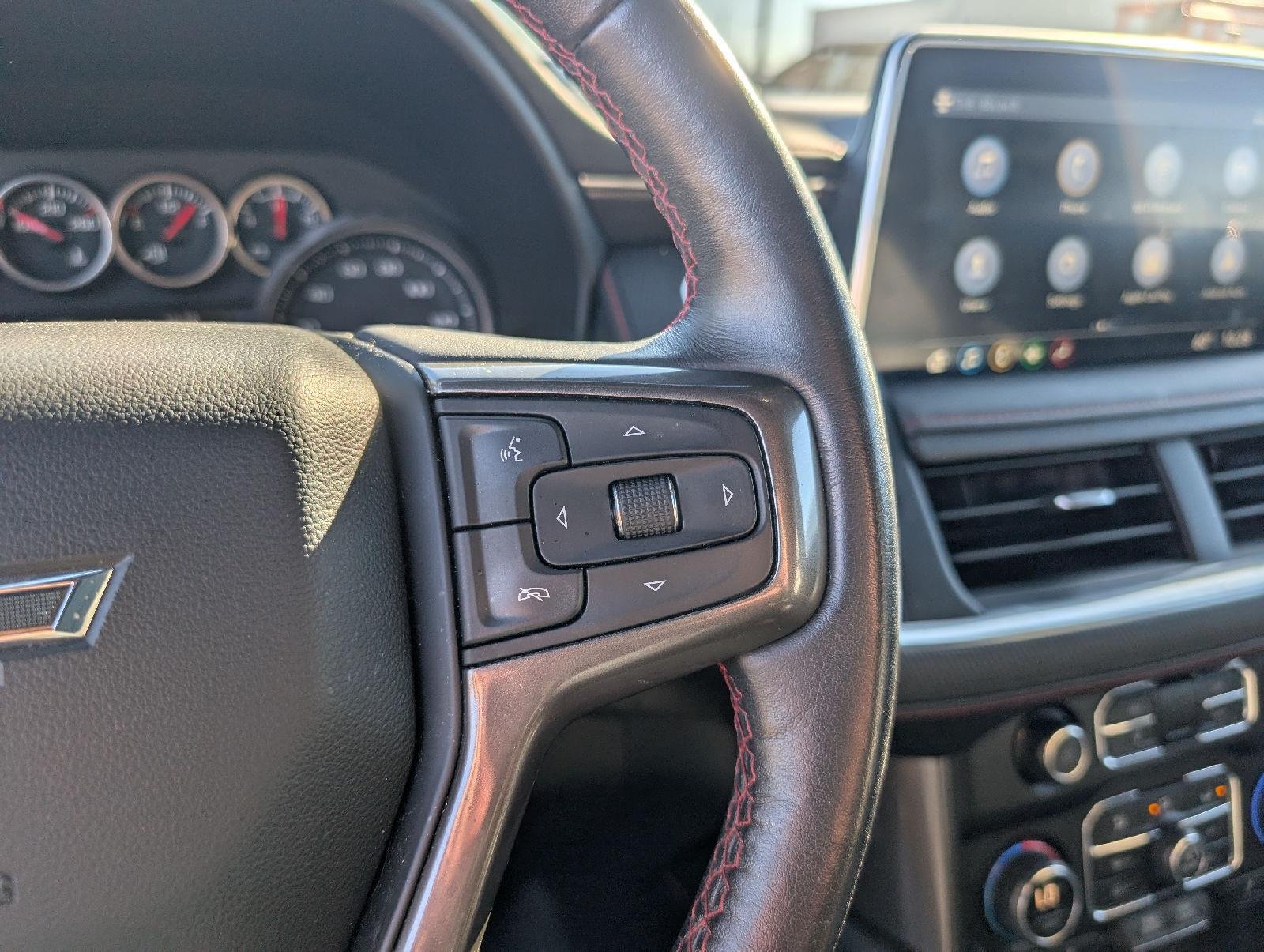 Used 2021 Summit White Chevrolet RST image 15