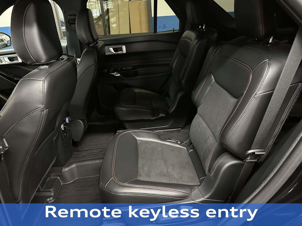 Used 2024 Black Metallic Ford ST-Line image 19