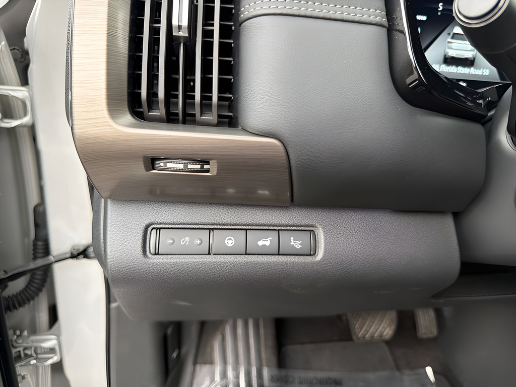Certified Used 2024 Silver Nissan Platinum image 33