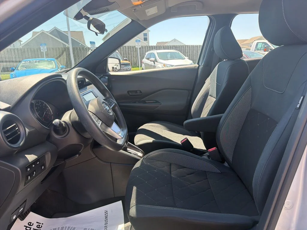 Certified Used 2020 Brilliant Silver Metallic Nissan S image 25