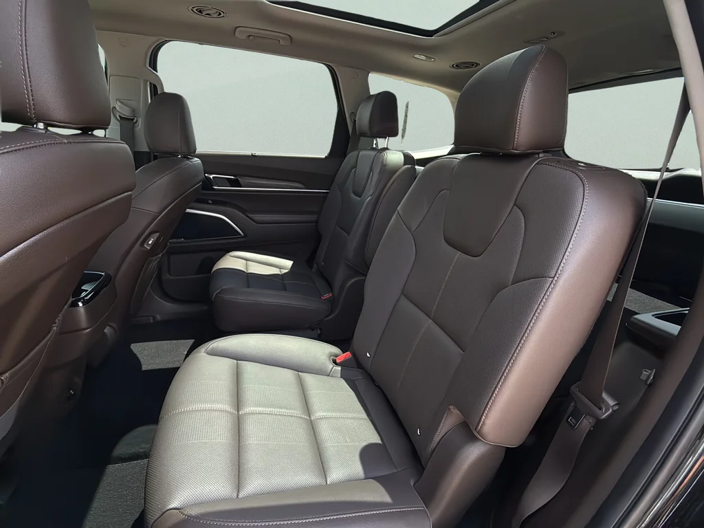 Used 2021 Ebony Black Kia SX image 24