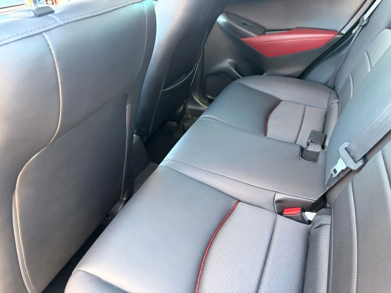 Used 2018 Deep Crystal Blue Mica Mazda Touring image 14